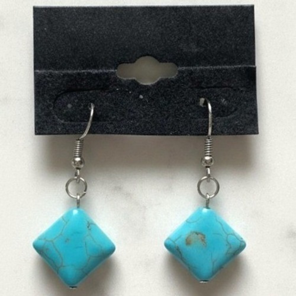 New Vintage Faux Turquoise Rhombus Dangle Earrings OS Blue Southwestern